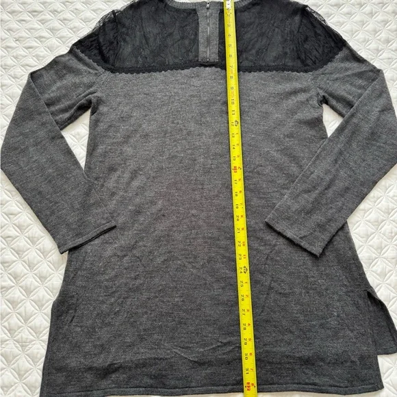 Nicole Richie Co. Charcoal w Black Lace Yoke Zip Back Knit Tunic Sweater Sz L - Picture 15 of 15